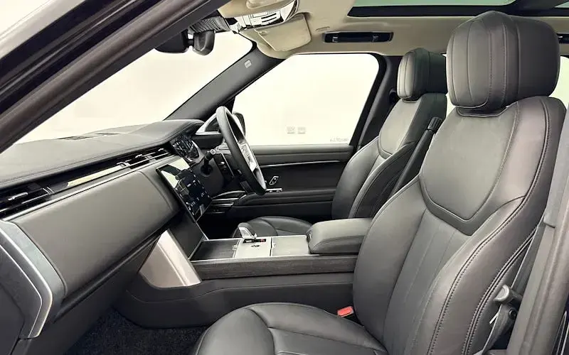 Used Land Rover Range Rover HSE 460 HP (338 kW) 2026 SUV