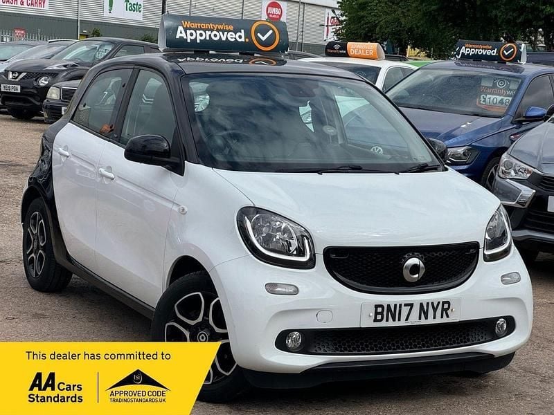 Black Used 2017 Smart ForFour Premium Hatchback | £3,975 (Good price) - Image 1/3