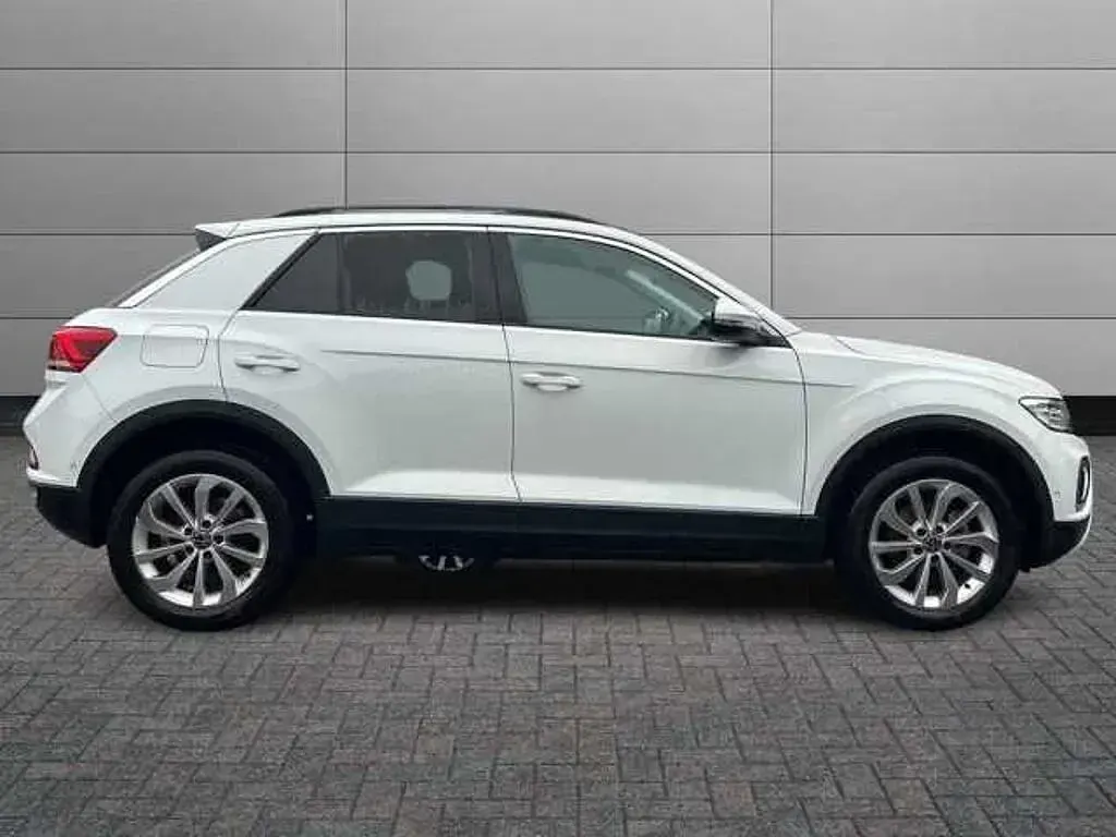 Used VW T-Roc 150 HP (110 kW) 2024 SUV