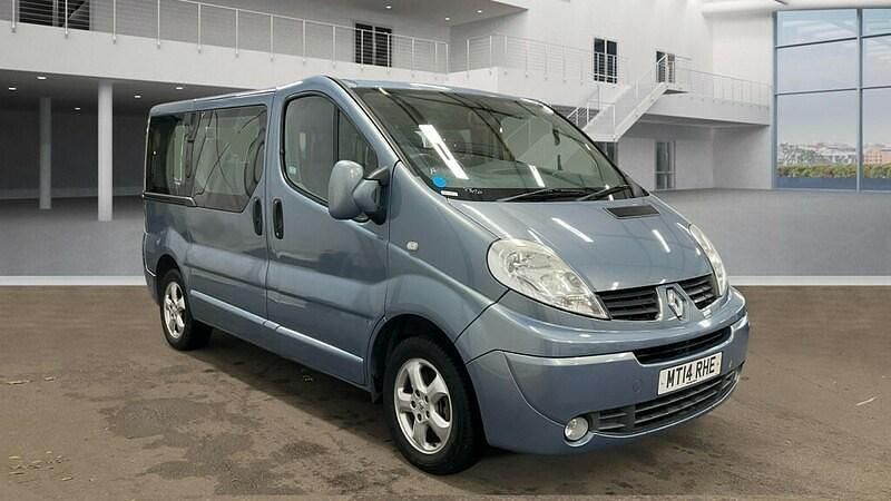 Blue Used 2014 Renault Trafic MPV | £6,495 (Fair price) - Image 1/4