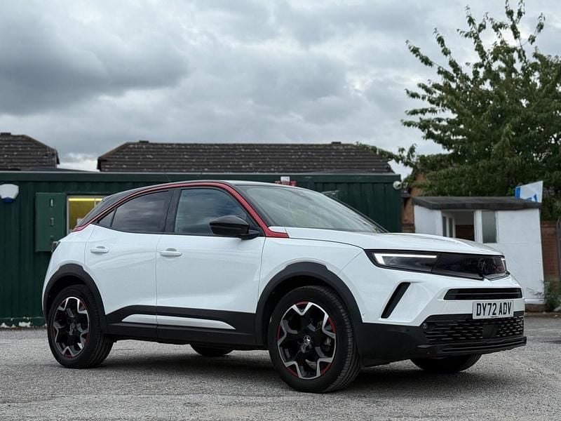 White Used 2022 Vauxhall Mokka SRi SUV | £15,950 (Good price) - Image 1/4