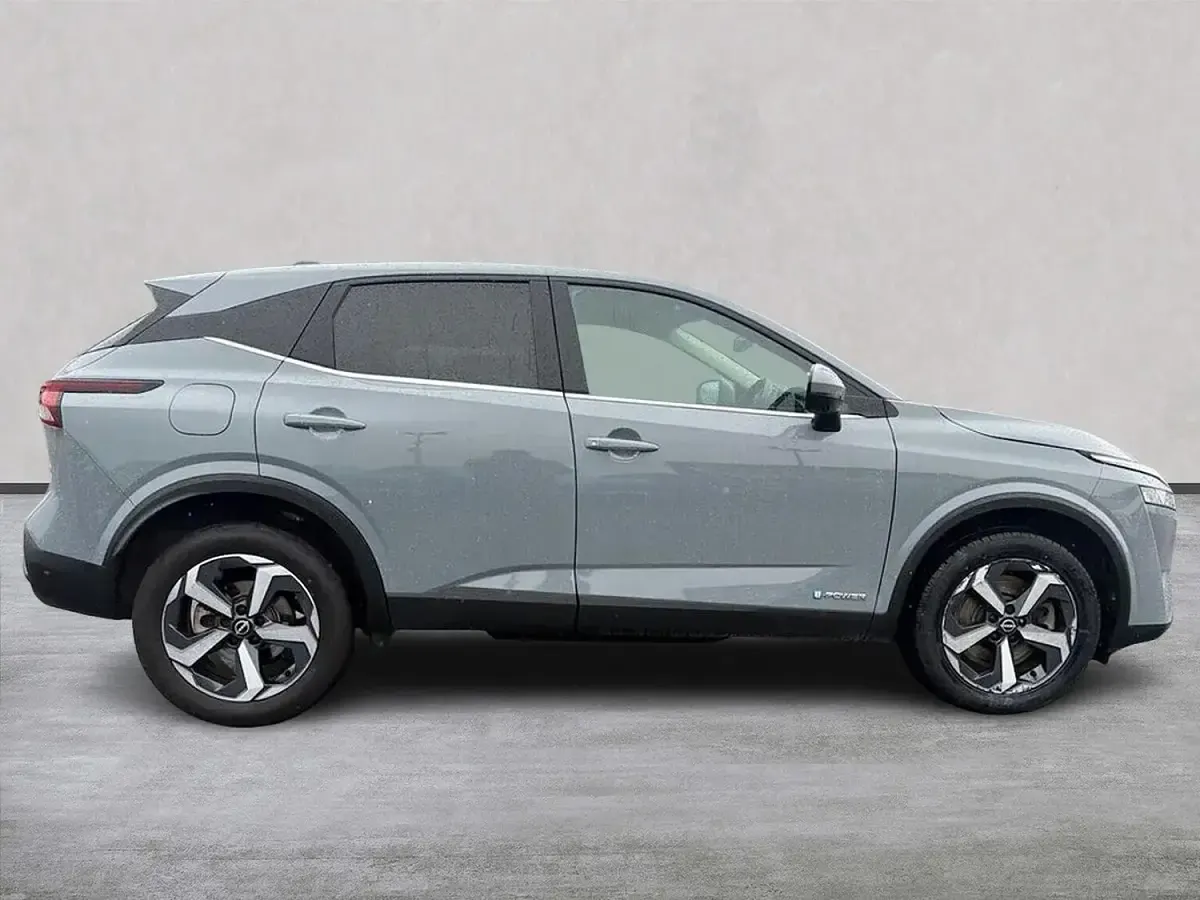 Used Nissan Qashqai N-Connecta 190 HP (139 kW) 2023 Grey SUV