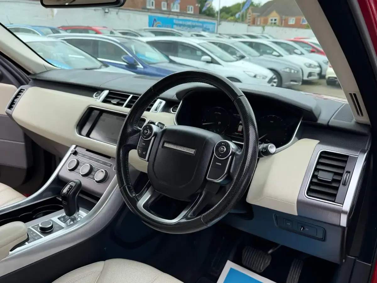 Used Land Rover Range Rover Sport HSE 306 HP (225 kW) 2016 Red SUV