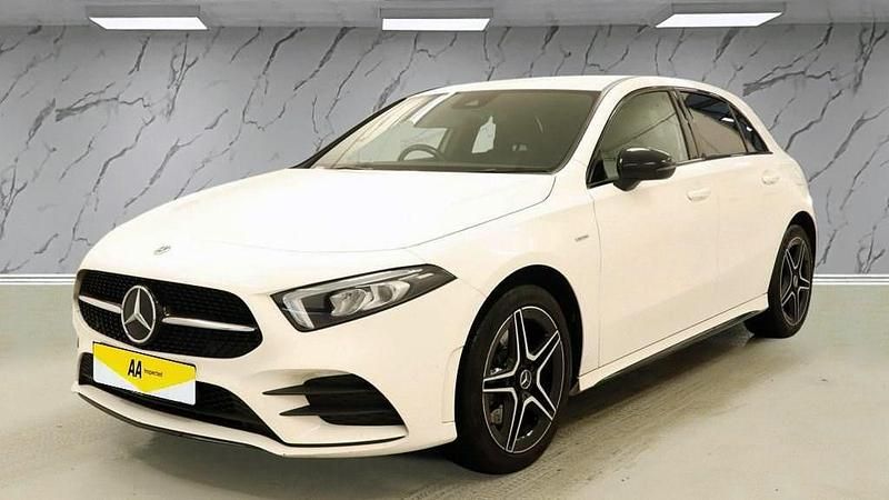 Used Mercedes A250 AMG line 2021 White Hatchback