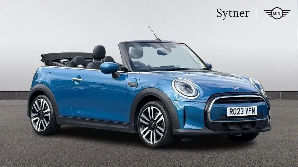 Used Mini Cooper Cabriolet Exclusive 134 HP (98 kW) 2023 Blue Cabriolet