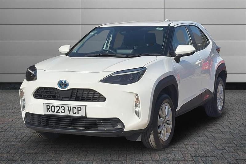 Used Toyota Yaris Cross 116 HP (85 kW) 2023 White SUV