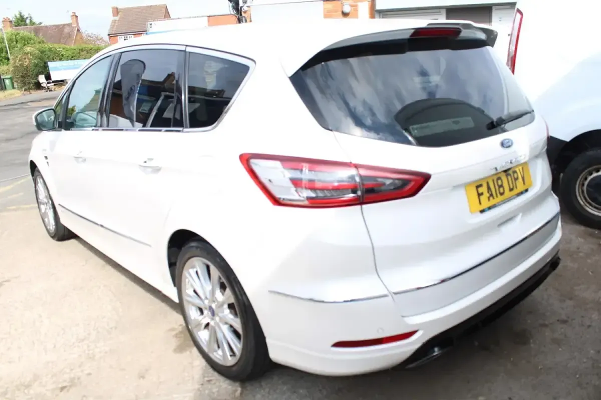 Used Ford S-MAX S 180 HP (132 kW) 2018 White MPV