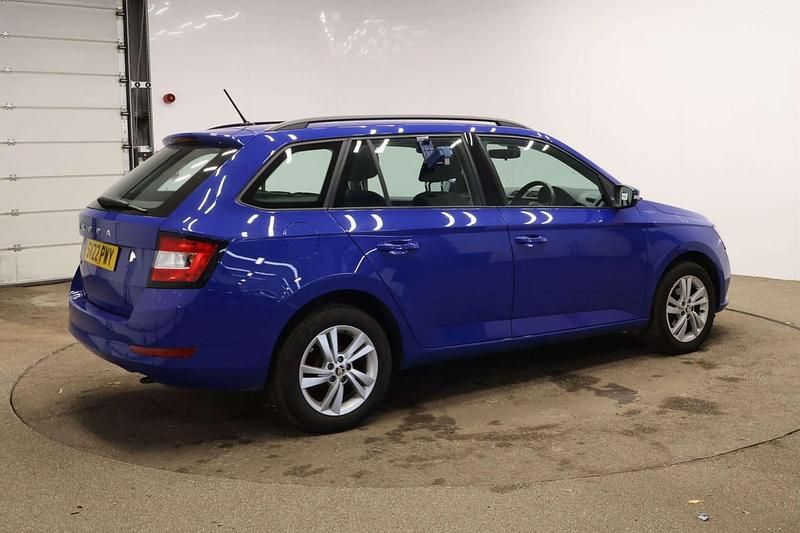 Used Skoda Fabia SE 95 HP (69 kW) 2022 Blue Hatchback