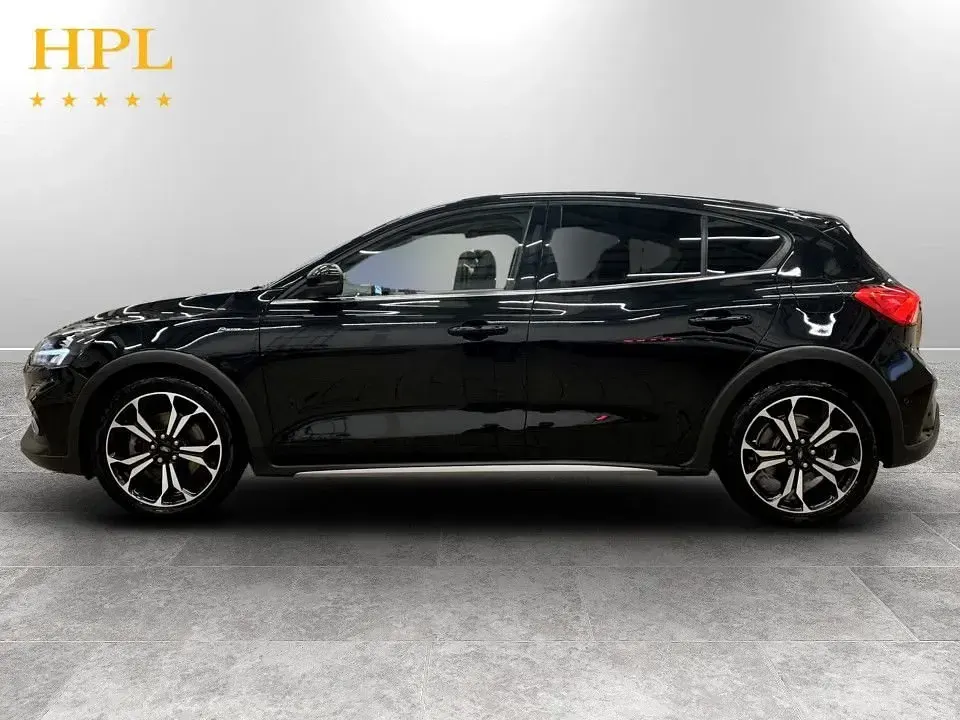 Used Ford Focus Active X 125 HP (91 kW) 2020 Black Hatchback