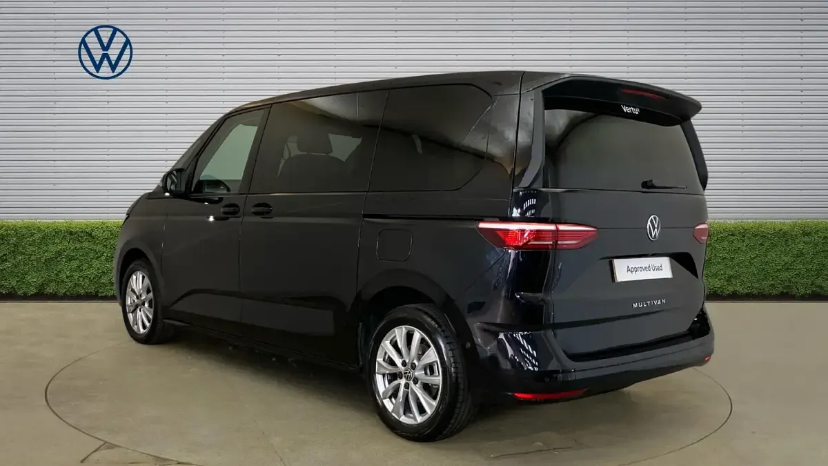 Used VW Multivan Life 150 HP (110 kW) 2025 Black MPV