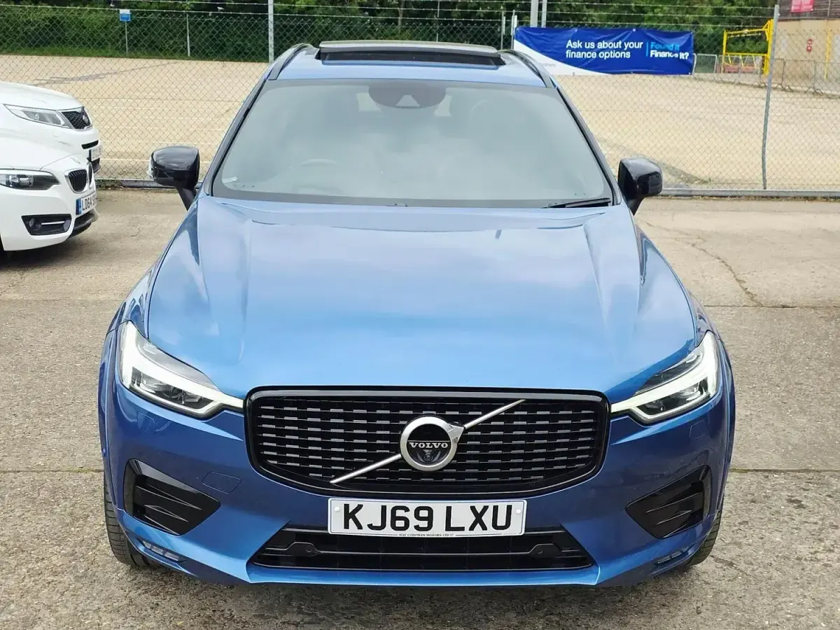 Usado Volvo XC60 R-Design Pro 2020 Azul SUV