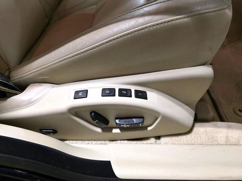 Used Volvo V70 SE Lux 181 HP (133 kW) 2015 Blue Estate