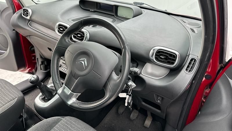 Image 2/4