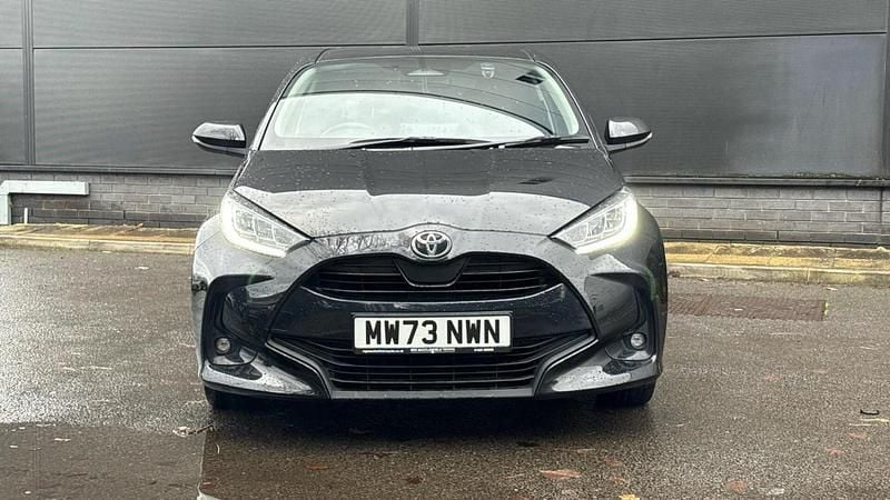 Used Toyota Yaris Hybrid Design 2024 Black Hatchback