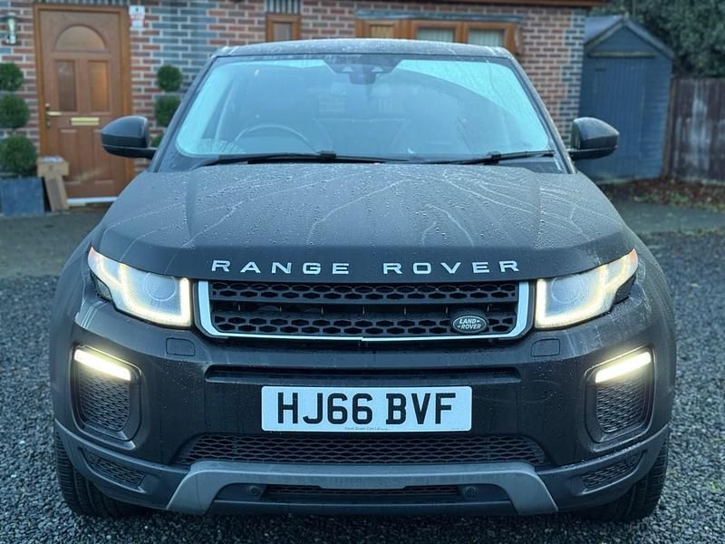 Used Land Rover Range Rover evoque SE 180 HP (132 kW) 2016 Black Estate
