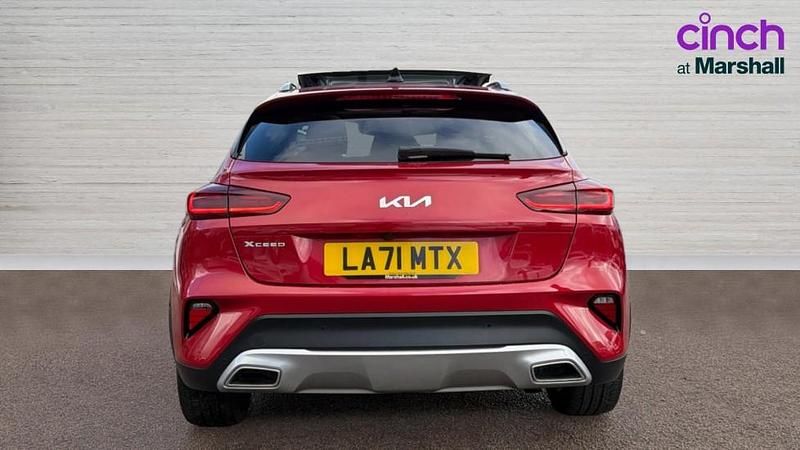 Used Kia XCeed 158 HP (116 kW) 2022 Red SUV