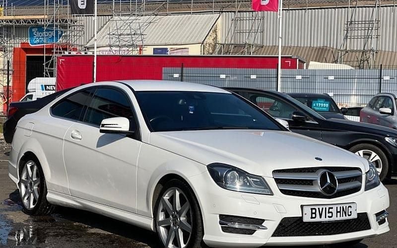 Used Mercedes C180 Sport Edition 156 HP (114 kW) 2014 White Coupe