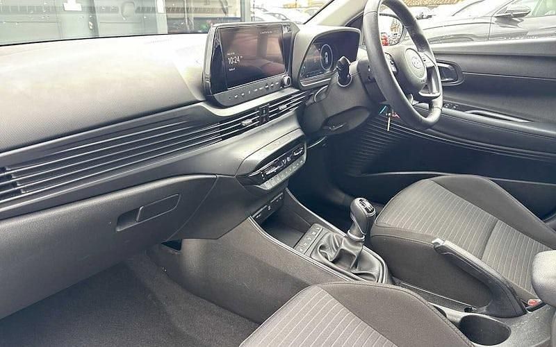 Used Hyundai i20 Premium 101 HP (74 kW) 2023 Hatchback
