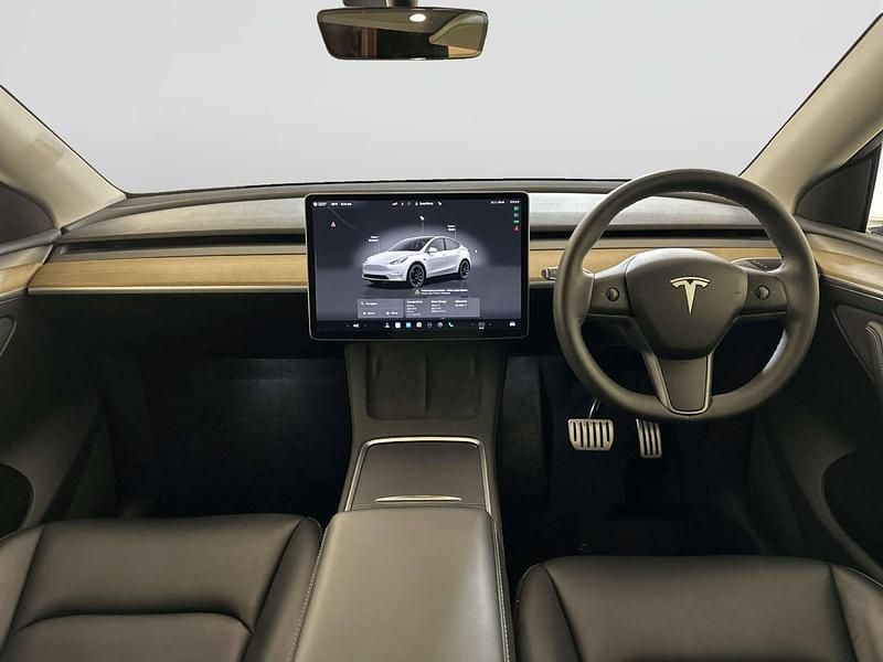 Used Tesla Model Y Performance 313 kW (426 HP) 2022 White SUV