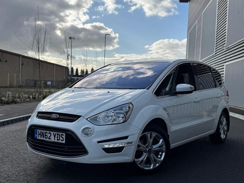 Used Ford S-MAX Titanium 2012 White MPV
