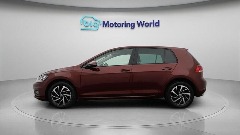 Used VW Golf VII Match 115 HP (84 kW) 2019 Red Hatchback