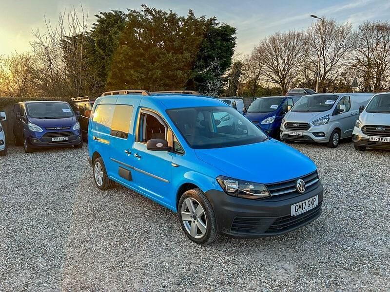 Used VW Caddy Maxi Startline 102 HP (75 kW) 2017 Blue MPV
