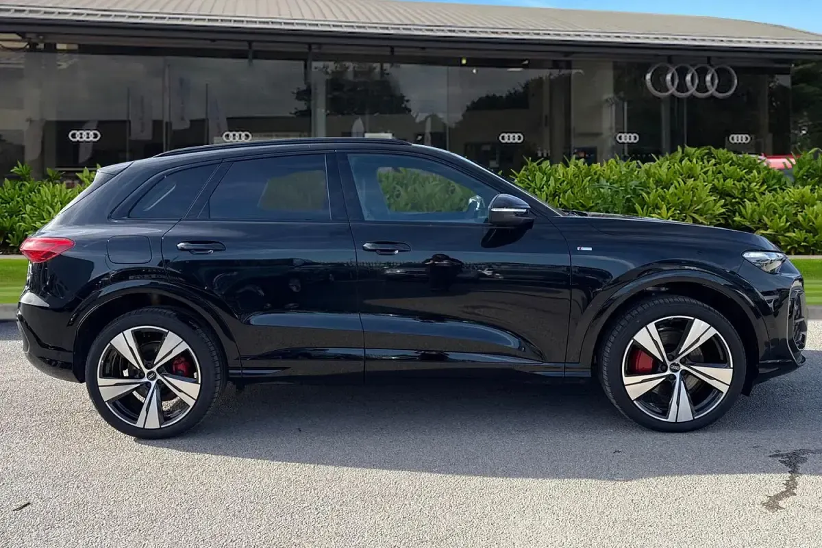 New Audi Q5 Advanced 204 HP (150 kW) 2026 Grey SUV