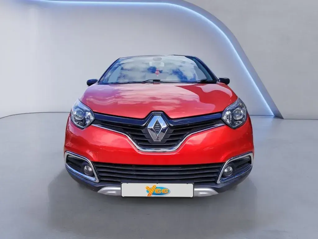 Used Renault Captur Signature 90 HP (66 kW) 2016 Red SUV
