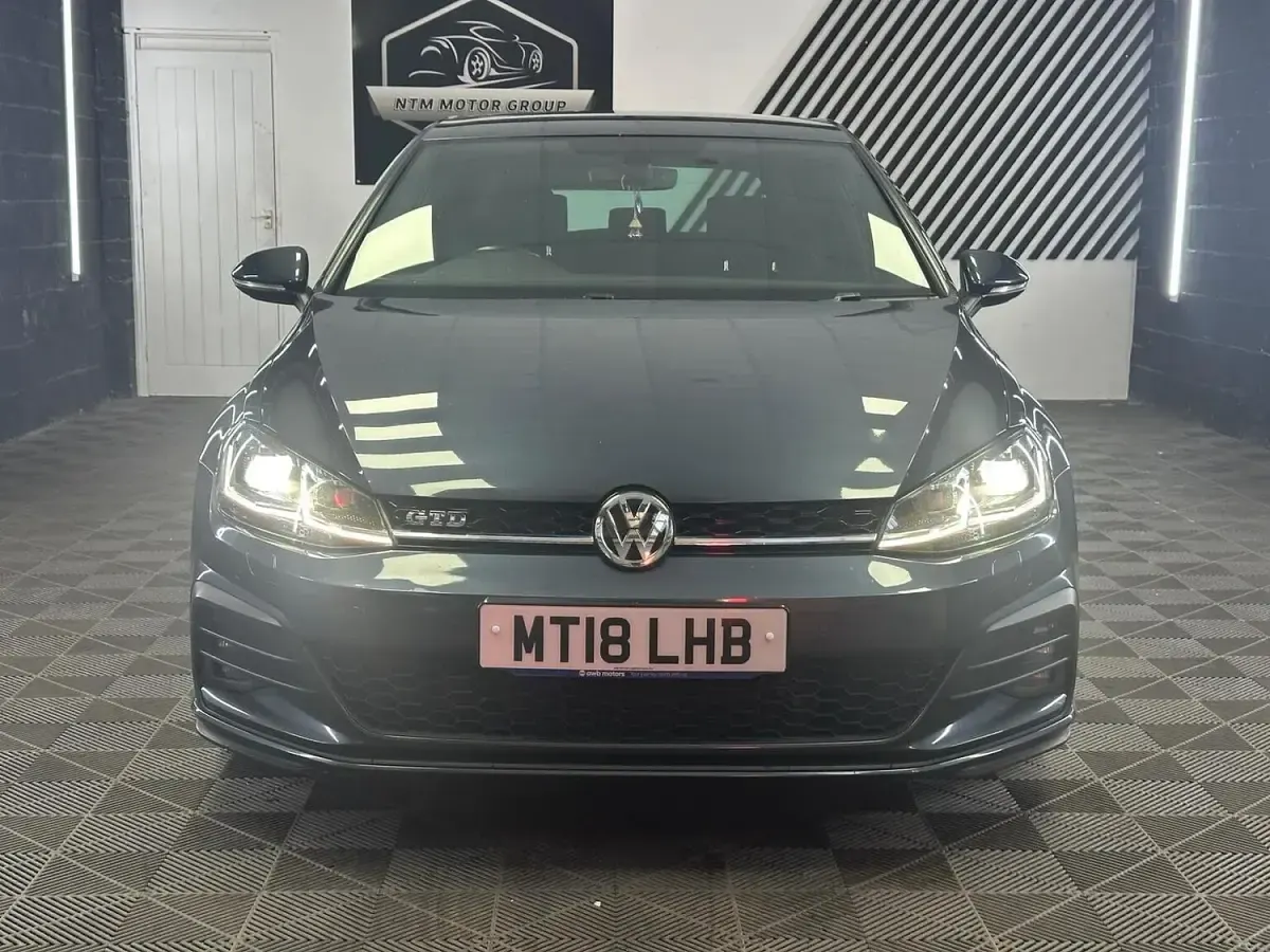 Used VW Golf VII GTD 184 HP (135 kW) 2018 Blue Hatchback