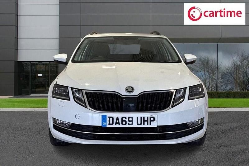 Used Skoda Octavia SE L 150 HP (110 kW) 2019 White Estate