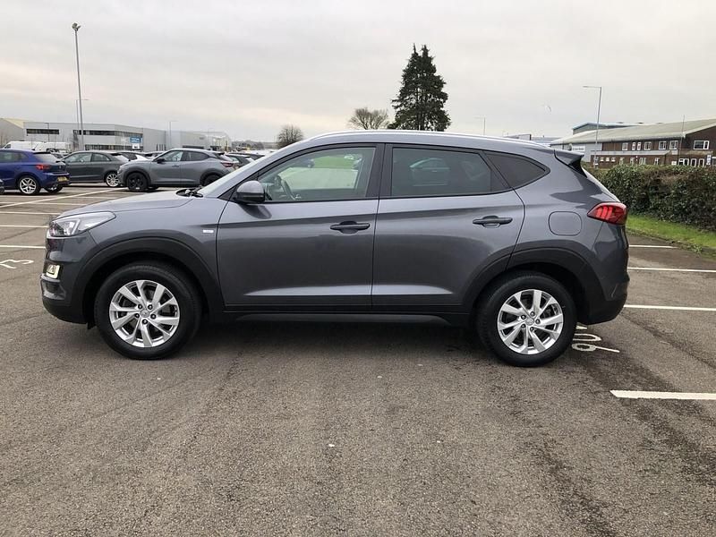 Used Hyundai Tucson SE 113 HP (83 kW) 2020 Grey SUV