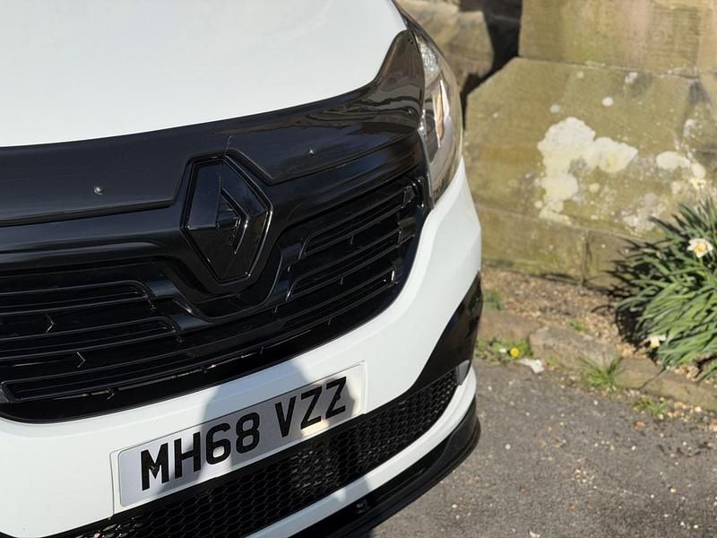 Used Renault Trafic Business 2019 White MPV