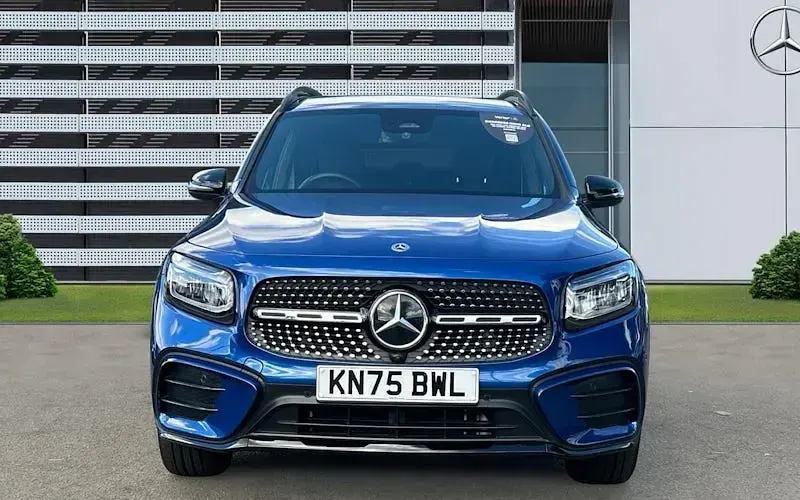 Used Mercedes GLB200 AMG line 163 HP (119 kW) 2025 SUV