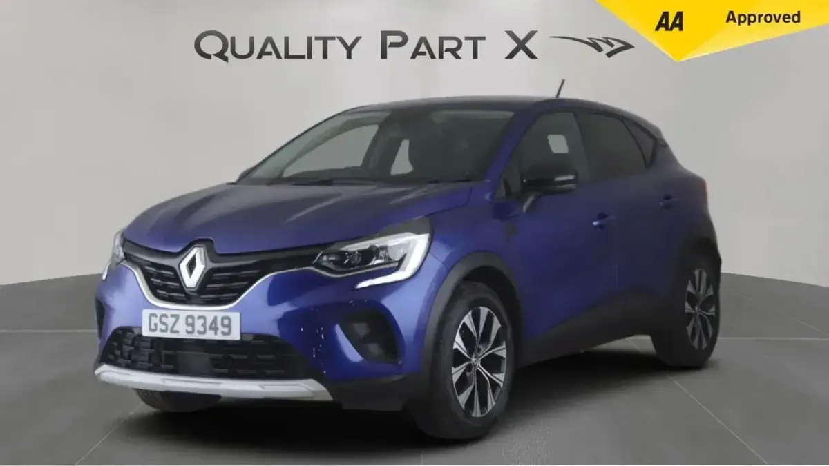 Begagnad Renault Captur Evolution 143 HK (105 kW) 2023 Blå SUV