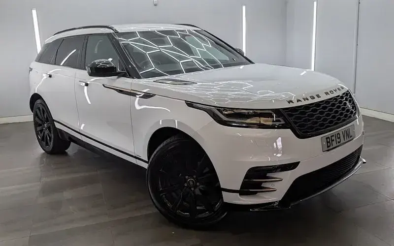 Usado Land Rover Range Rover Velar R-Dynamic 179 HP (131 kW) 2020 SUV