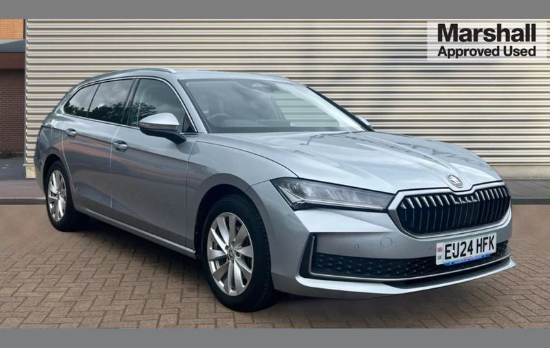 Silver Used 2024 Skoda Superb SE Technology Estate | £27,400 (Expensive) - Image 1/4