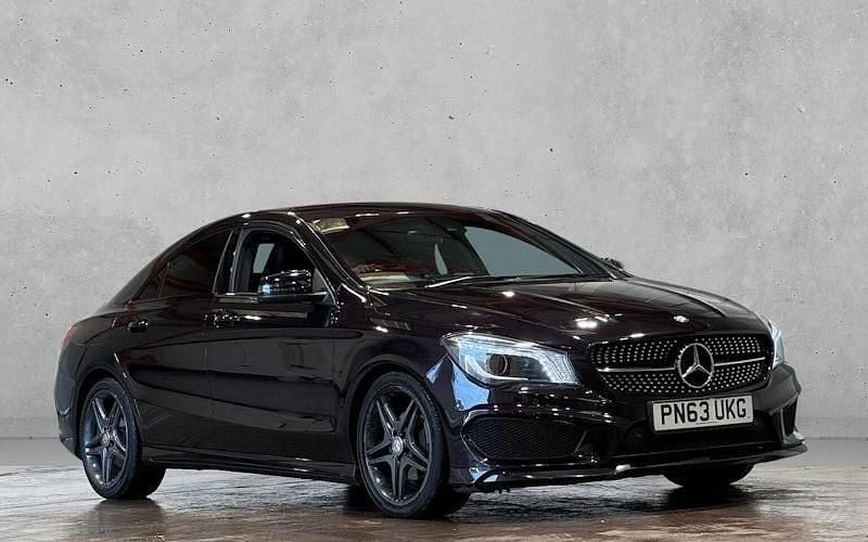 Usado Mercedes CLA180 AMG 122 HP (89 kW) 2016 Sedan