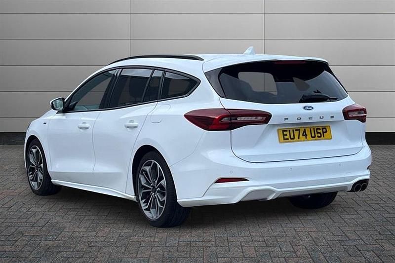 Used Ford Focus ST-Line X 155 HP (114 kW) 2024 White Estate