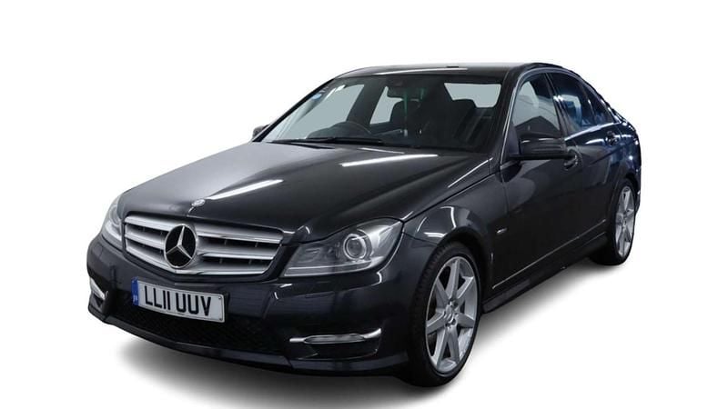 Used Mercedes C180 156 HP (114 kW) 2011 Black Sedan