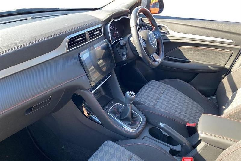 Used MG ZS Excite 106 HP (77 kW) 2023 Silver SUV