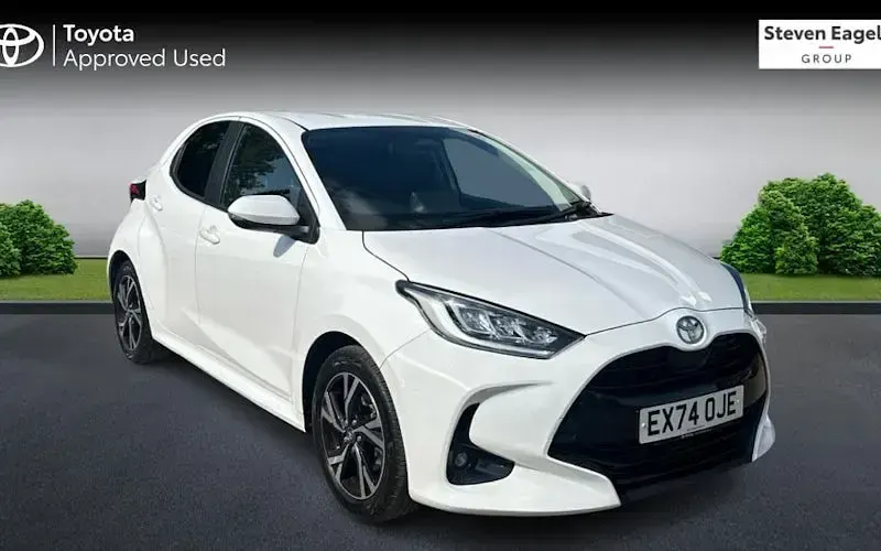 Used Toyota Yaris Design 116 HP (85 kW) 2024 Hatchback