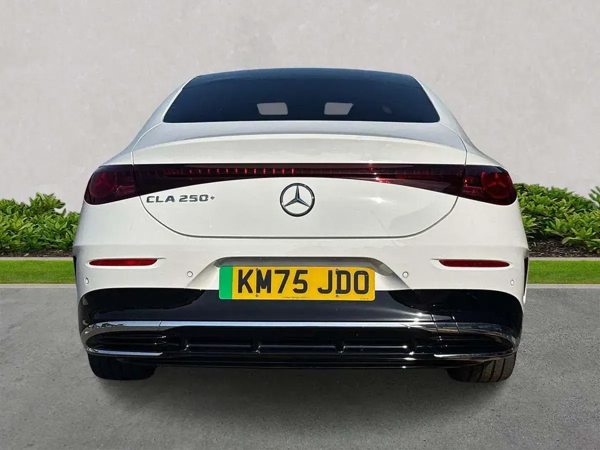 Usado Mercedes CLA 250+ AMG line 200 kW (272 HP) 2025 Branco Sedan