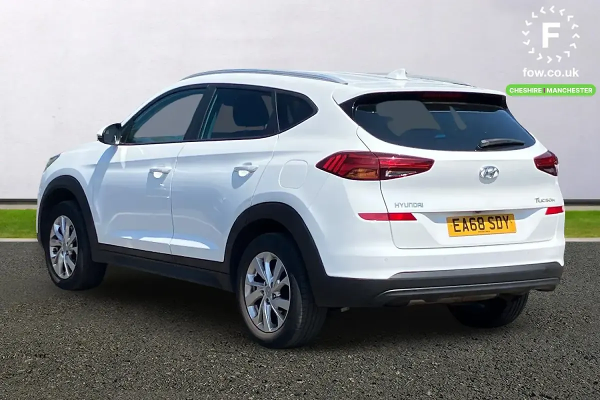 Used Hyundai Tucson SE 132 HP (97 kW) 2018 White SUV