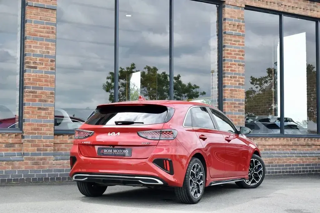 Used Kia Ceed GT-Line 160 HP (117 kW) 2023 Red Hatchback