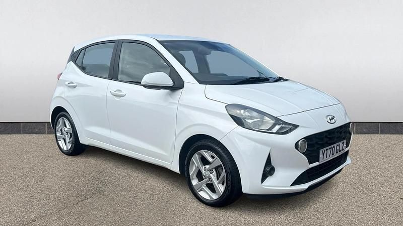 Used Hyundai i10 SE 67 HP (49 kW) 2020 White Hatchback