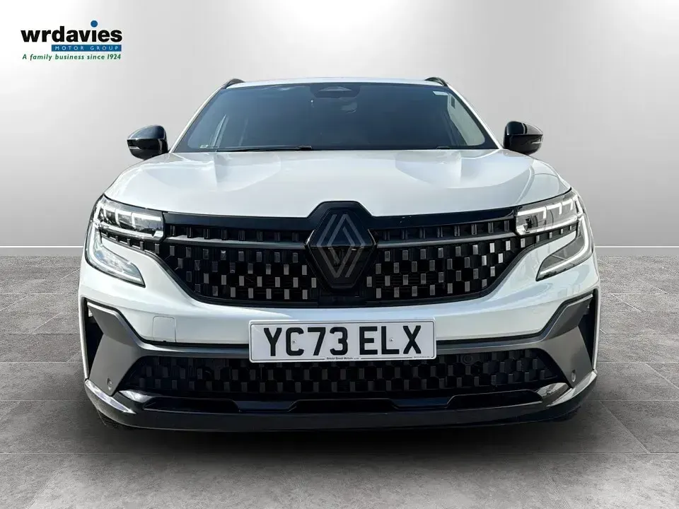 Used Renault Austral Techno Esprit Alpine 200 HP (147 kW) 2023 White SUV