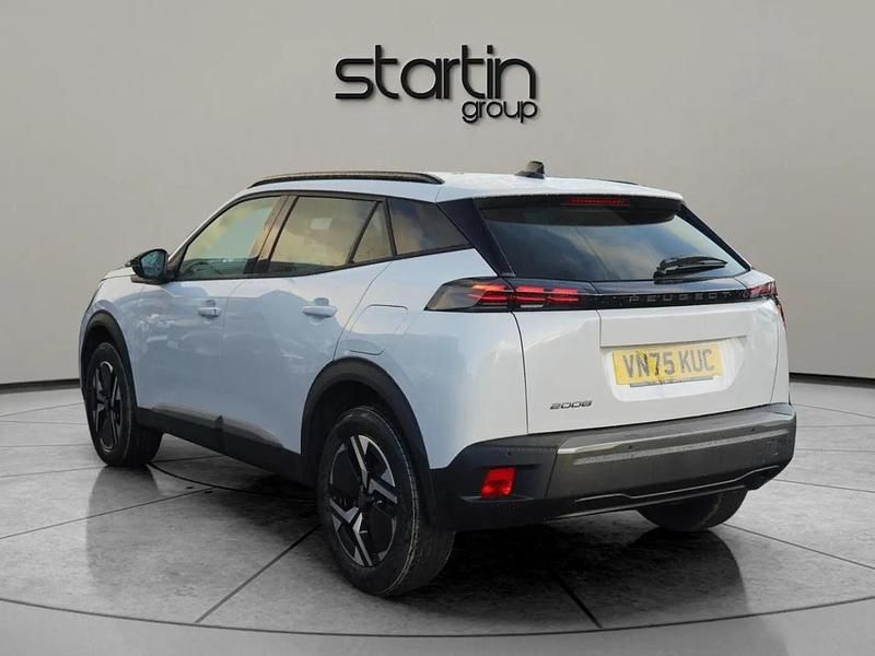New Peugeot 2008 Allure 100 HP (73 kW) 2025 White SUV