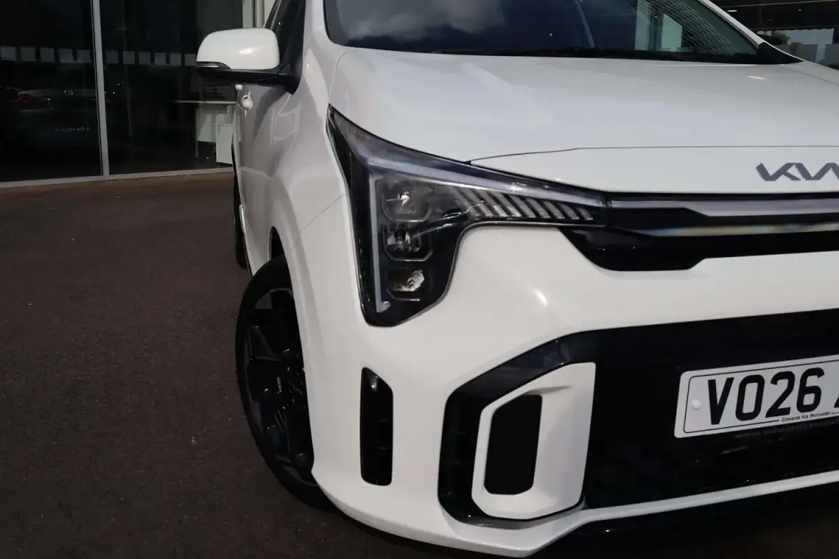 New Kia Picanto GT-Line 68 HP (50 kW) 2026 White Hatchback