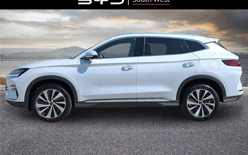 Used BYD Seal U Design 324 HP (238 kW) 2025 White SUV