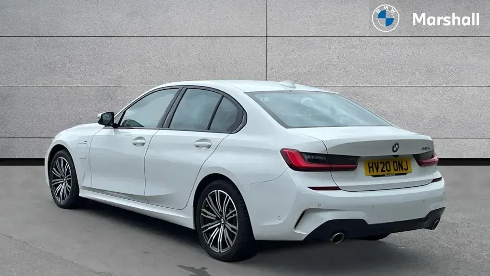 Used BMW 330 M Sport 288 HP (211 kW) 2020 White